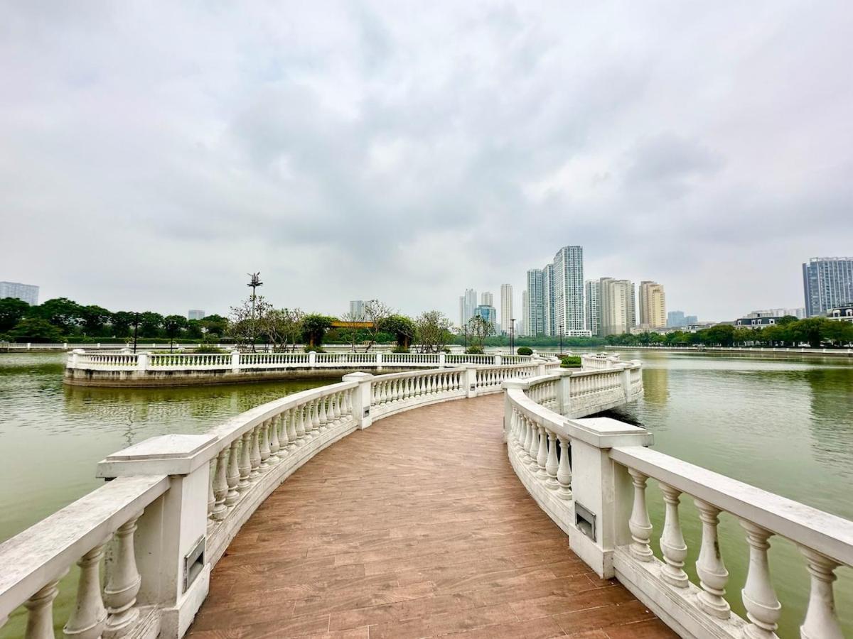 Căn hộ Comfortable Spacious Two Bedroom Near Keangnam, Dcapital And Marriot