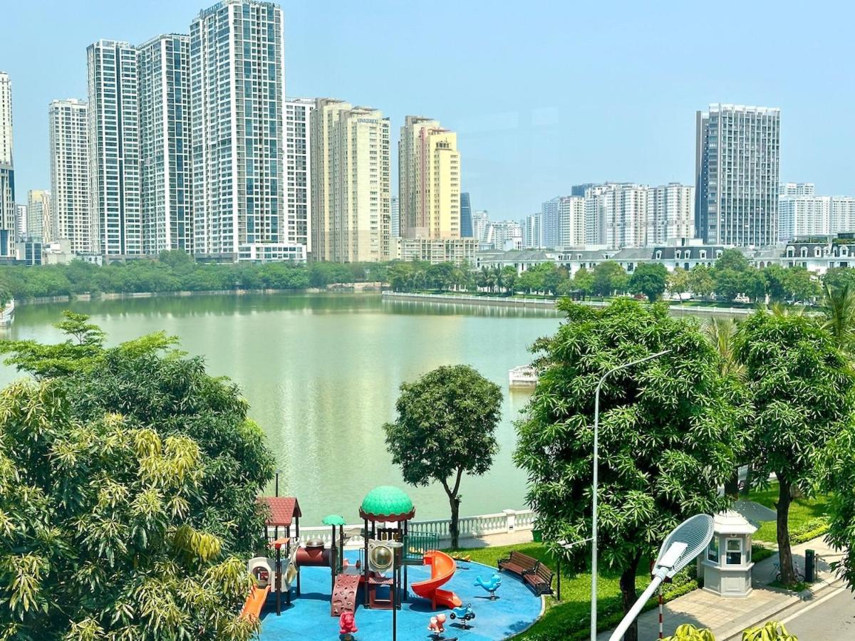 Căn hộ Comfortable Spacious Two Bedroom Near Keangnam, Dcapital And Marriot Hà Nội